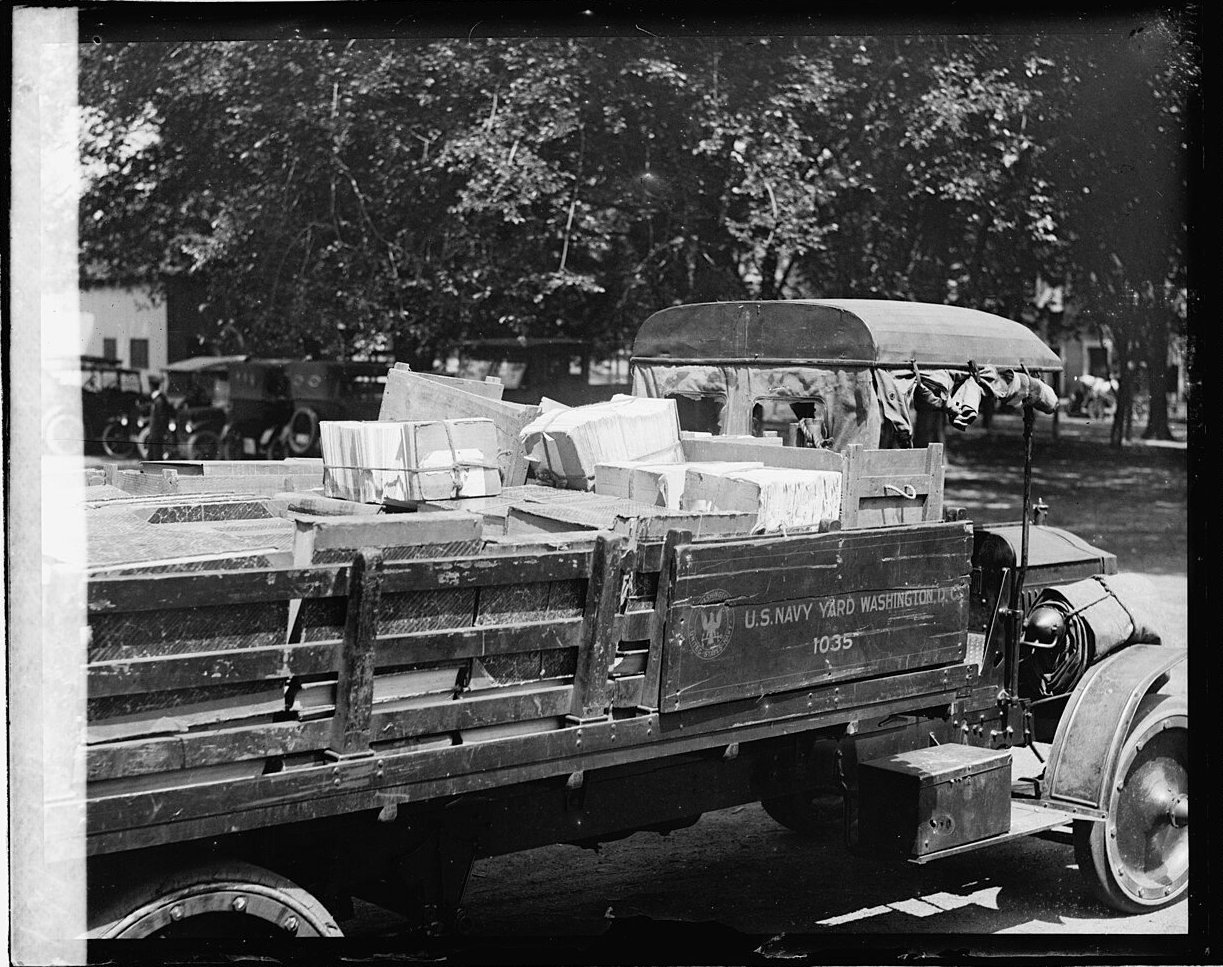 Census records being moved, June 1922